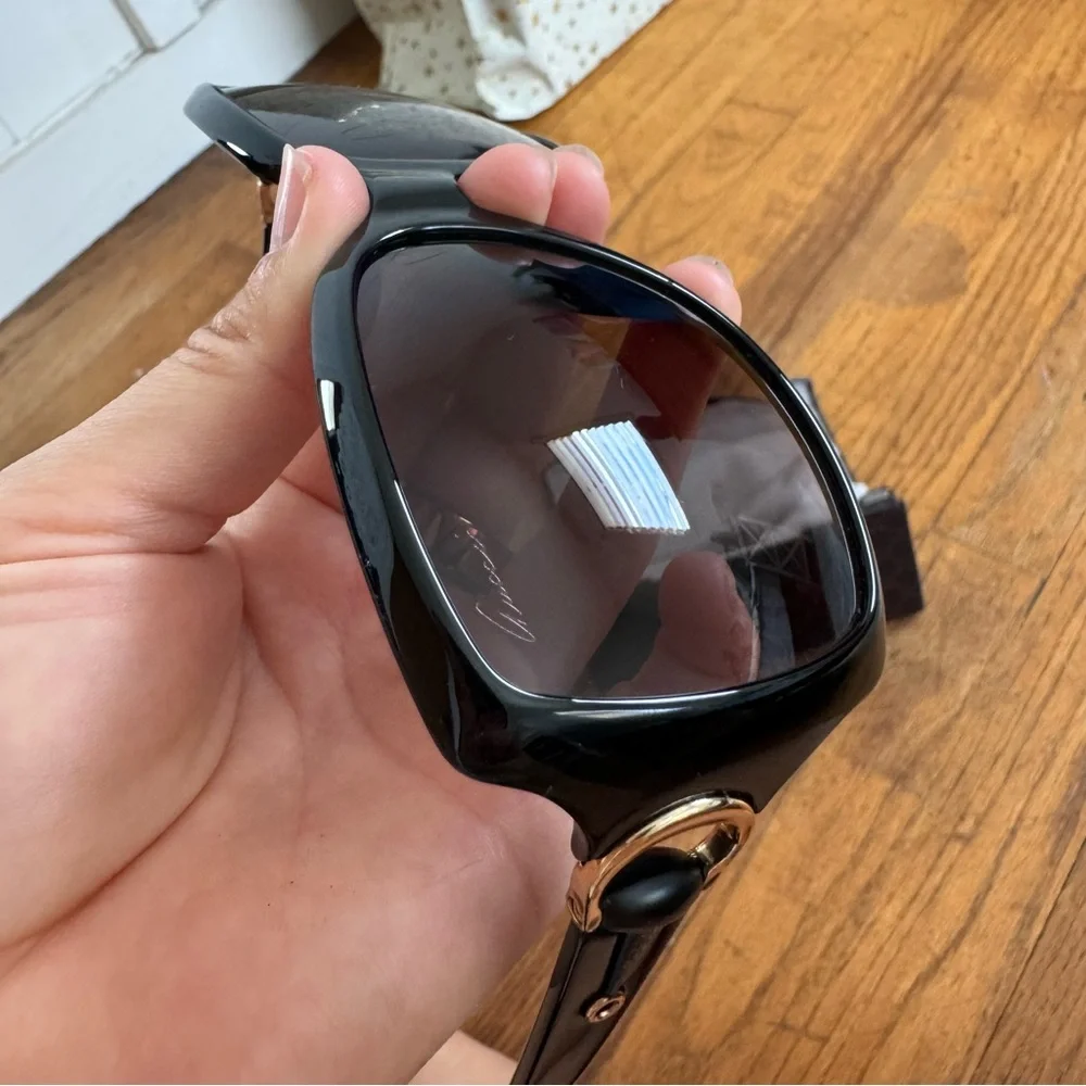 GUCCI Black Frame Gradient Tint Horsebit Oversized Sunglasses